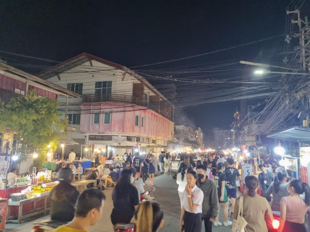 Khampiane Hotel Ban Nongdouang エクステリア 写真