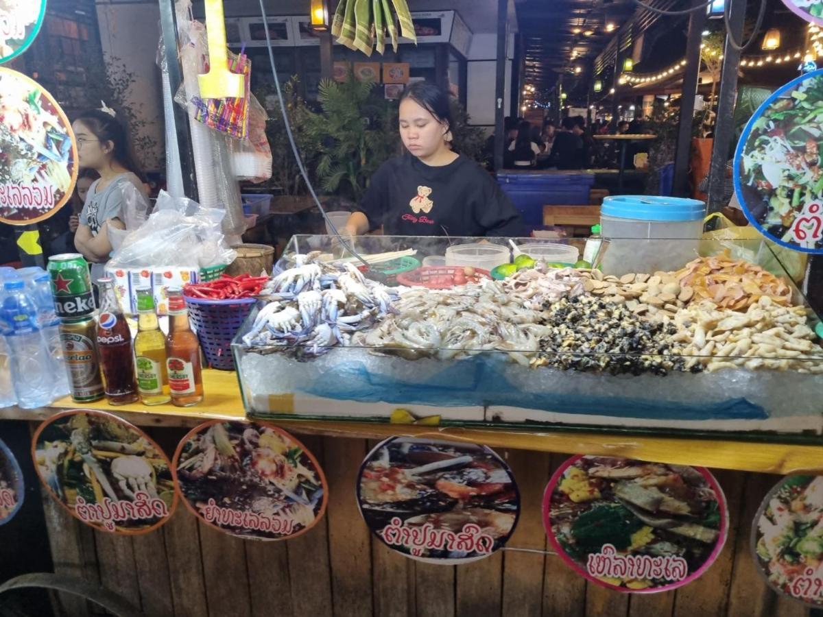 Khampiane Hotel Ban Nongdouang エクステリア 写真