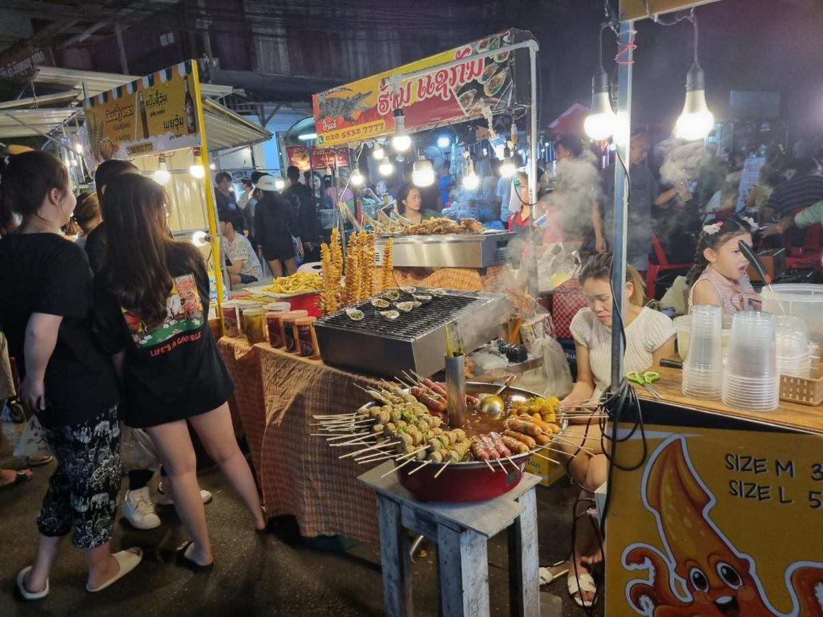 Khampiane Hotel Ban Nongdouang エクステリア 写真